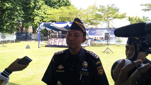 Kepala Kantor Bea Cukai Mataram, Bambang Parwanto, saat ditemui di kantornya, Kamis (23/10/2025). (Foto: Ahmad Viqi/detikBali)