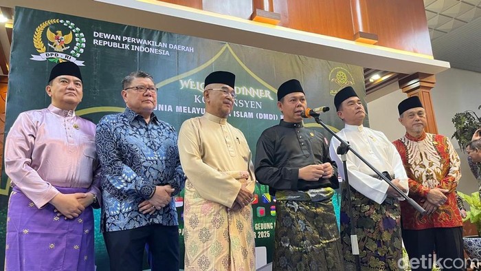 Ketua DPD RI Sultan B Najamudin mengatakan konvensi Dunia Melayu Dunia Islam (DMDI) menjadi ajang penting untuk mempererat hubungan budaya dan keislaman antarnegara (Anggi Muliawati/detikcom)