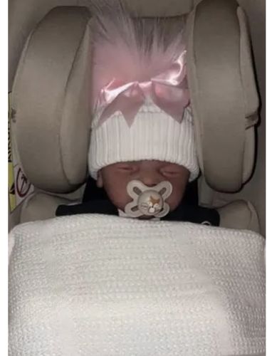 Kira Cousins, wanita yang pura-pura hamil Kira Cousins, wanita yang pura-pura hamil