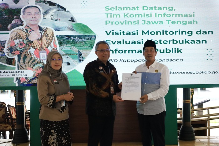 Komisi Informasi (KI) Provinsi Jawa Tengah melakukan Uji Visitasi dan Verifikasi Badan Publik Tahun 2025 di Kabupaten Wonosobo pada Kamis (23/10). K Komisi Informasi (KI) Provinsi Jawa Tengah melakukan Uji Visitasi dan Verifikasi Badan Publik Tahun 2025 di Kabupaten Wonosobo pada Kamis (23/10). K