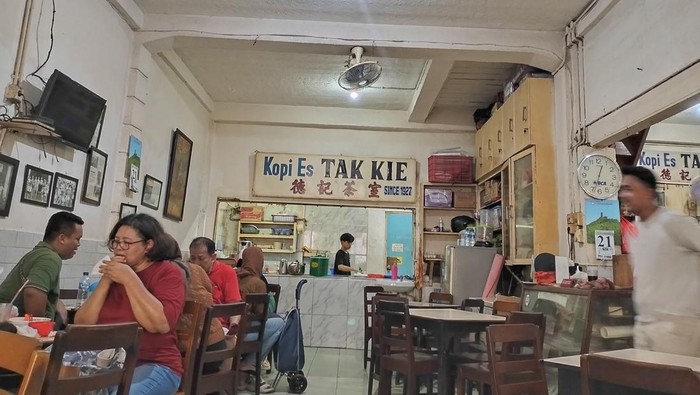 Kopi Es Tak Kie, Glodok, Jakarta Barat