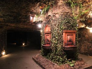 Wisata Unik di Jantung Budapest: Menyusuri Labirin Bawah Tanah Misterius