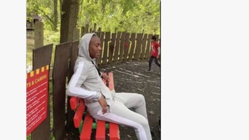 Meme Isak seakan kebingungan sejak gabung Liverpool. Foto: X.com