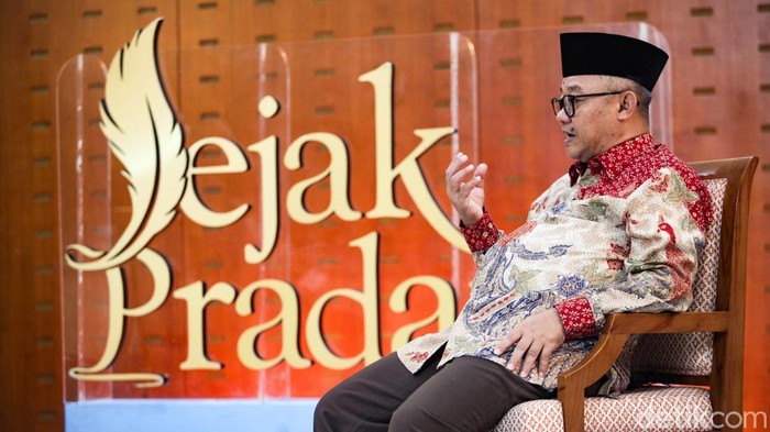 Mendikdasmen Abdul Muti dalam wawancara Jejak Perdana di Jakarta, Jumat (17/10/2025).