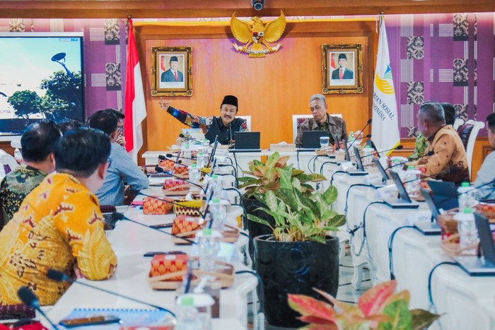 Menteri Sosial Saifullah Yusuf (Gus Ipul), mengajak para kepala daerah untuk menghidupkan kembali Pusat Kesejahteraan Sosial (Puskesos) hingga tingkat desa atau kelurahan