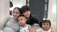 Ternyata, kabar itu lantaran foto ini Nagita Slavina dianggap hamil lagi. Foto: dok YouTube Trans7