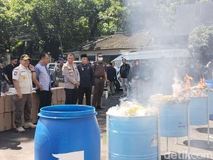 2,7 Juta Butir Pil Setan Siap Edar di Bandung Dimusnahkan