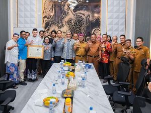 Batik Tulis Waleran Megamendung Cirebon Resmi Jadi Indikasi Geografis