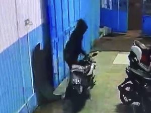 CCTV Ungkap Aksi Pencurian Motor di SPPG Sukabumi