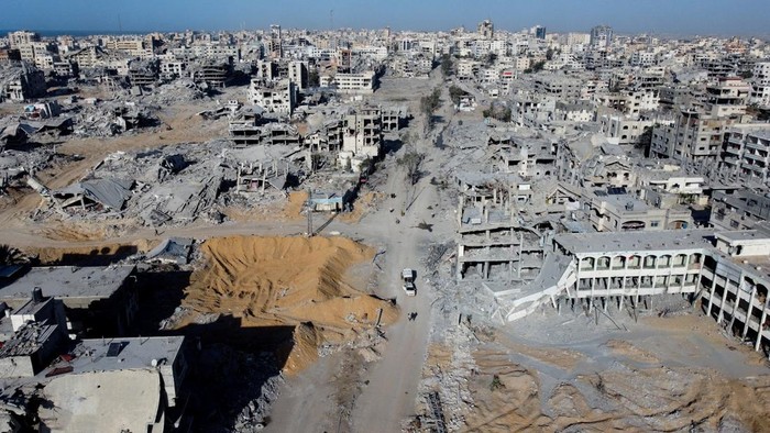 A drone view shows the destruction in a residential neighborhood, after the withdrawal of the Israeli forces from the area, amid a ceasefire between Israel and Hamas in Gaza, in Gaza City, October 21, 2025. REUTERS/Dawoud Abu Alkas