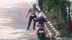Priiit! Pengendara Bandel Terobos Busway Kena Tilang