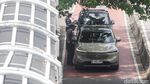 Priiit! Pengendara Bandel Terobos Busway Kena Tilang