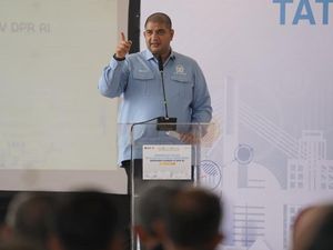 Soroti Pembakaran Mahkota Cenderawasih, Anggota DPR Rajiv: Tak Hormati Adat