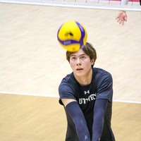 Sering viral karena pesonanya di lapangan, nama Ran Takahashi baru-baru ini malah tercoreng karena skandal. Dilansir media lokal, Ran diduga berselingkuh dan memiliki hubungan dengan seorang bintang panas. Bikin syok para penggemar, Ran menuai banyak hujatan. Foto: Instagram @ran.volleyball0902