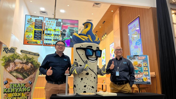 Unik! Roti Canai Gulung Isi Rendang Lezat Ada di Jakarta