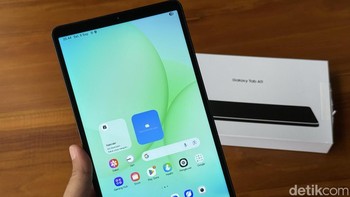 Tablet ini juga hadir dengan One UI 7 berbasis Android 15, menghadirkan fitur cerdas seperti Solve Math di Samsung Notes dan Kids Mode yang membuat aktivitas belajar anak aman serta mudah diawasi oleh orang tua. Foto: Adi Fida Rahman/detikINET