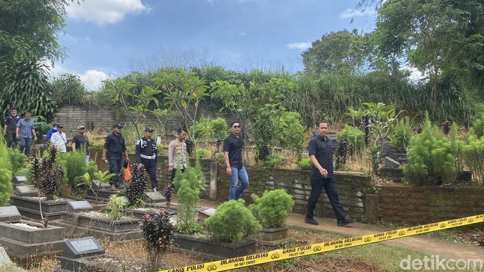 Seorang ibu tiri di Bojonggede Bogor menjadi tersangka usai menganiaya bocah laki-laki hingga tewas. Dia sempat pergi usai menganiaya korban. (Devi P/detikcom)