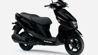 Sementara untuk fiturnya terdapat panel instrumen full digital yang memuat konsumsi BBM, baterai, kapasitas oli, temperature mesin dan trip meter. Selain itu, ada pencahayaan full LED, Suzuki Easy Start (SES) dan masih banyak lagi. Foto: Dok. Suzuki Sementara untuk fiturnya terdapat panel instrumen full digital yang memuat konsumsi BBM, baterai, kapasitas oli, temperature mesin dan trip meter. Selain itu, ada pencahayaan full LED, Suzuki Easy Start (SES) dan masih banyak lagi. Foto: Dok. Suzuki