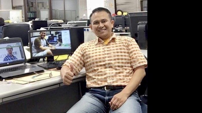 Tun Ahmad Gazali SH MEng PhD setelah memutuskan tinggal di Jepang dan bekerja di sana.