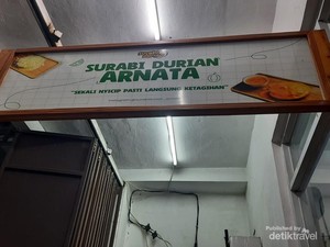 Jajan Surabi Durian Khas Bandung yang Bikin Ketagihan