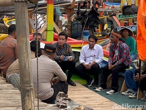 Nelayan Citemu Curhat ke Gibran, dari Sungai hingga Jeratan Utang
