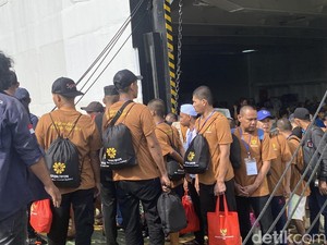 139 PMI Dideportasi dari Malaysia Tiba di Parepare Usai Dipenjara 4 Bulan