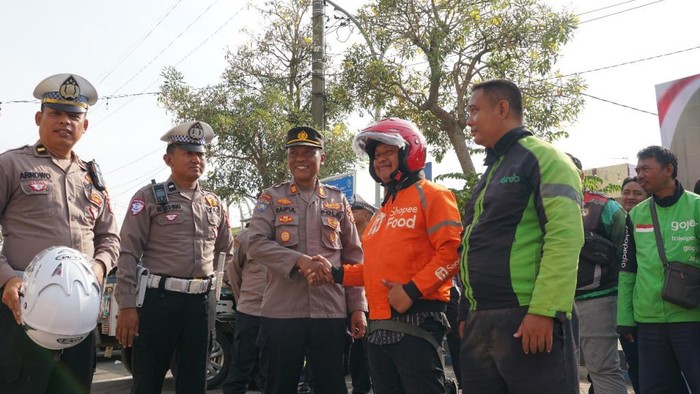 Apel Ojek Online Kamtibmas Tahun 2025 Polres Pasurua Kota Apel Ojek Online Kamtibmas Tahun 2025 Polres Pasurua Kota