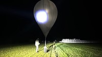 Kala Balon Penyelundup Bikin Ribuan Penumpang Pesawat Menderita Kala Balon Penyelundup Bikin Ribuan Penumpang Pesawat Menderita