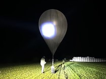 Kala Balon Penyelundup Bikin Ribuan Penumpang Pesawat Menderita