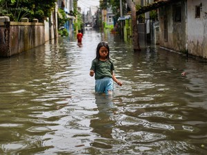 Video Banjir di Dayeuhkolot Tak Kunjung Usai, Warga Pasrah