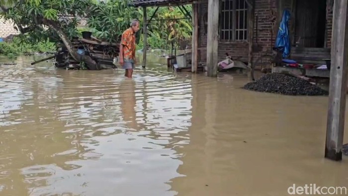 Kondisi banjir di Desa Ketitang Wetan Kecamatan Batangan, Pati, Jumat (24/10/2025).