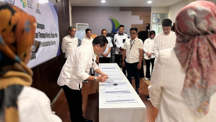 Bank Sulselbar dan KSP Berkat Bulukumba menandatangani MoU dalam memperkuat sinergi antar lembaga keuangan daerah guna mendukung akses pembiayaan bagi pelaku UMKM.