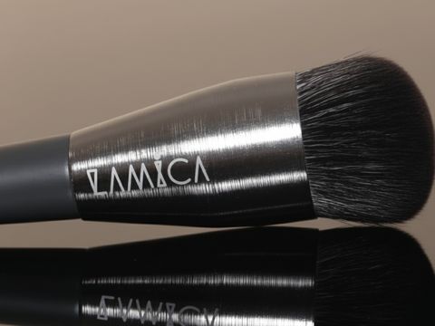 Foundation brush lokal Foundation brush lokal