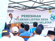 Andi Sudirman Resmikan 1.486 SuperSUN Terangi 80 Desa Terpencil di Sulsel