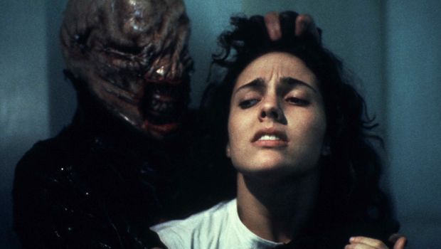 Cuplikan adegan dalam film Hellraiser