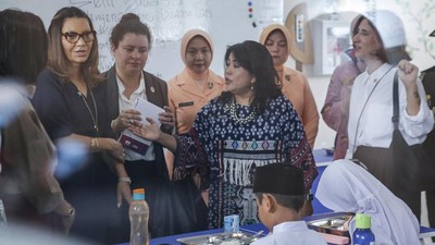 Ibu Negara Brasil Tinjau Program Makan Bergizi Gratis di Jakarta