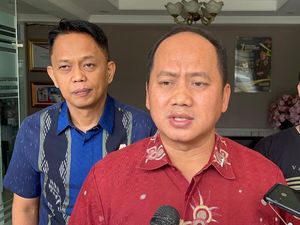 Video: Kejagung Geledah Bea Cukai Terkait Kasus Limbah Minyak Kelapa Sawit