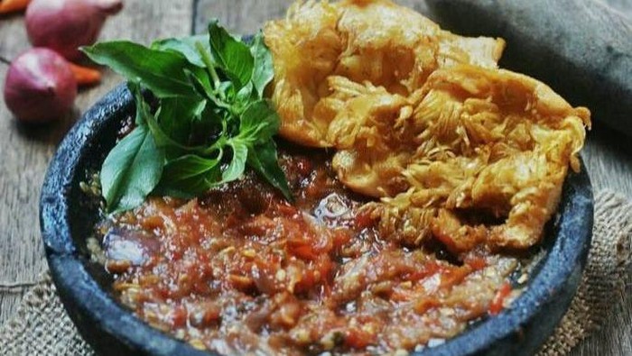 Kuliner mandai atau dami khas Kalimantan. Kuliner mandai atau dami khas Kalimantan.