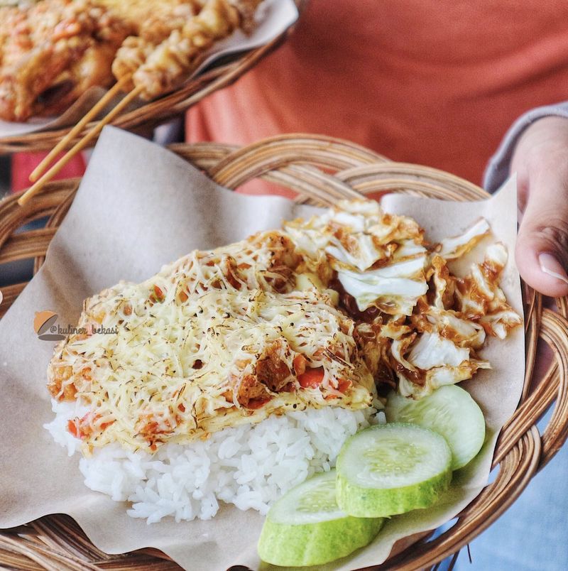 Laris! Ini Rekomendasi 7 Nasi Ayam Paling Enak di Ojol Laris! Ini Rekomendasi 7 Nasi Ayam Paling Enak di Ojol
