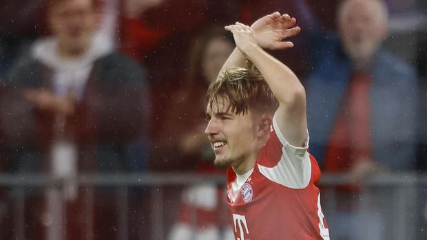 Soccer Football - UEFA Champions League - Bayern Munich v Club Brugge - Allianz Arena, Munich, Germany - October 22, 2025 Bayern Munich's Lennart Karl celebrates scoring their first goal REUTERS/Michaela Stache
