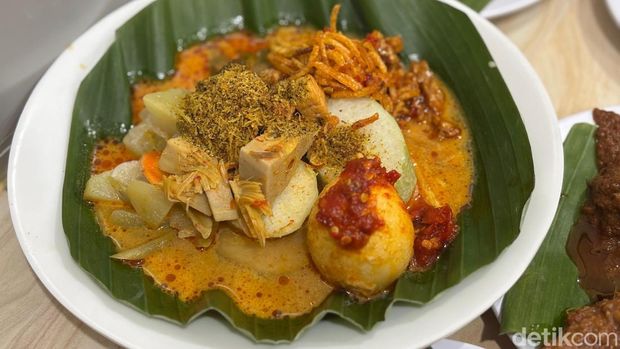 Lontong Medan Alay