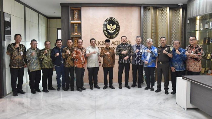 Mendes dan Kejagung Kolaborasi Tangani Desa Bermasalah di Kawasan Hutan