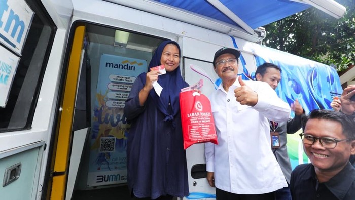 Mensos Tinjau Penyaluran Bansos & Ground Checking Data DTSEN di Bogor