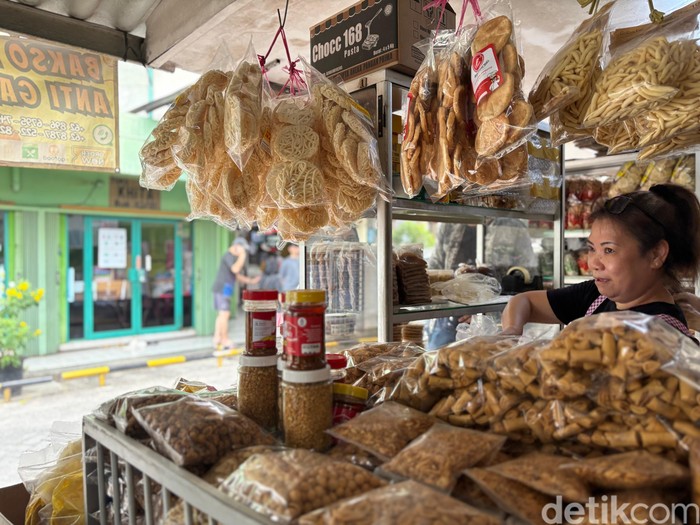 Kuliner di Pasar Puri Indah.