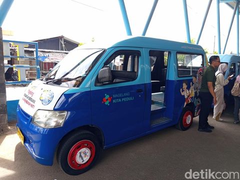 Pemerintah Kota Magelang meluncurkan angkutan gratis bagi pelajar, Jumat (24/10/2025). Pemerintah Kota Magelang meluncurkan angkutan gratis bagi pelajar, Jumat (24/10/2025).