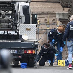 Satu Tersangka Pencurian Museum Louvre: Influencer Medsos