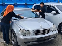 Mobil Masih Nunggak Pajak? Siap-siap Ditempelin Stiker Khusus!