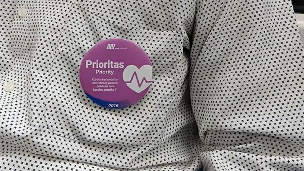Pin prioritas MRT Jakarta