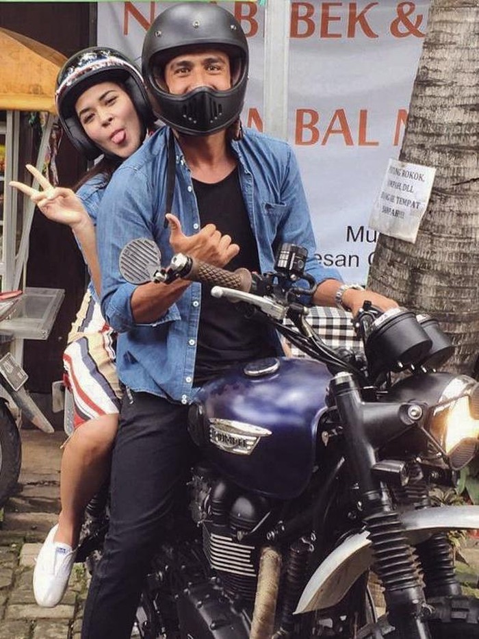Raisa Ucapan Happy Anniversary Raisa untuk Hamish Daud.