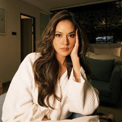 Lagu Terfavorit Raisa di Album Baru Cerita Perpisahan Lagu Terfavorit Raisa di Album Baru Cerita Perpisahan